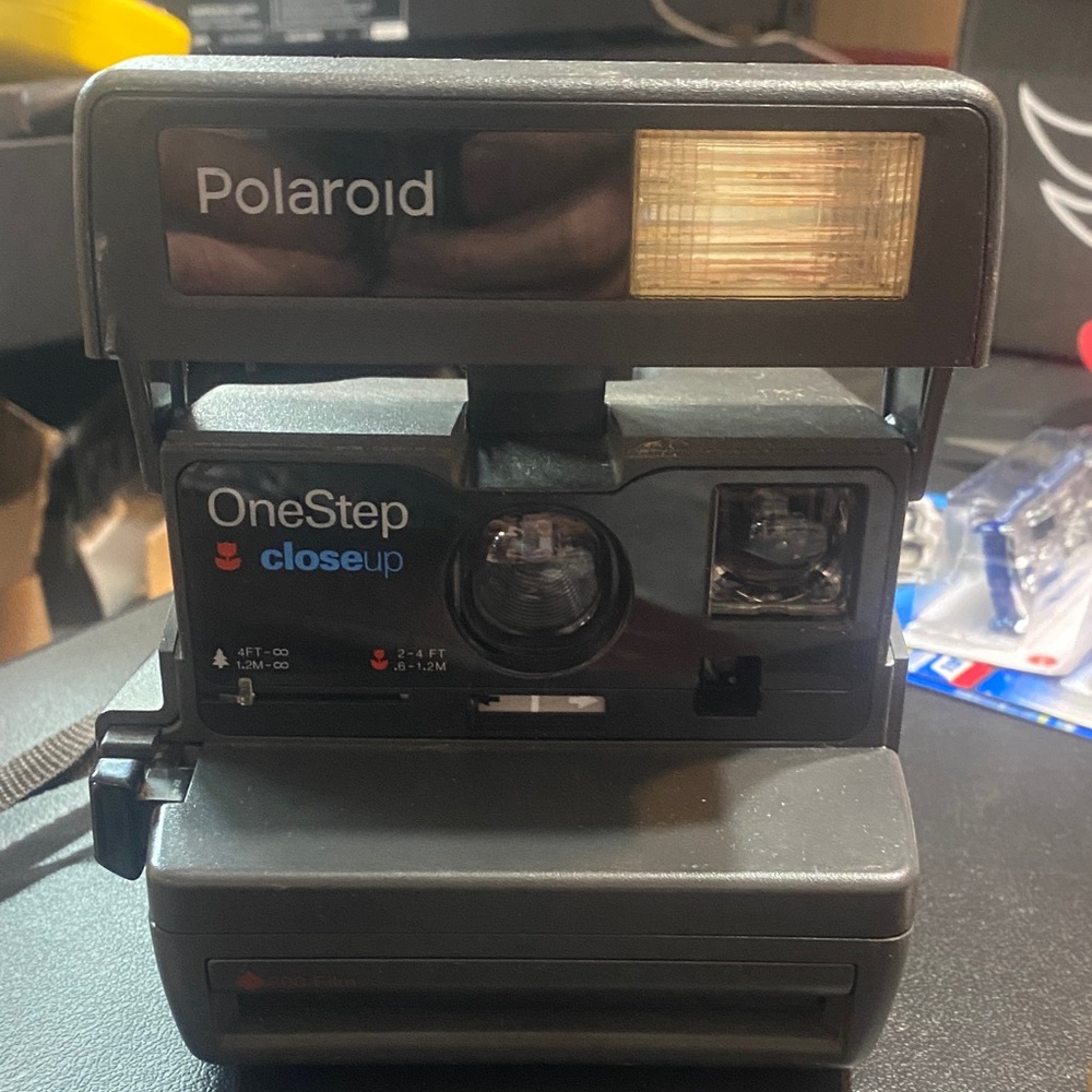 Polaroid OneStep Closeup Instant Camera - Classic Black